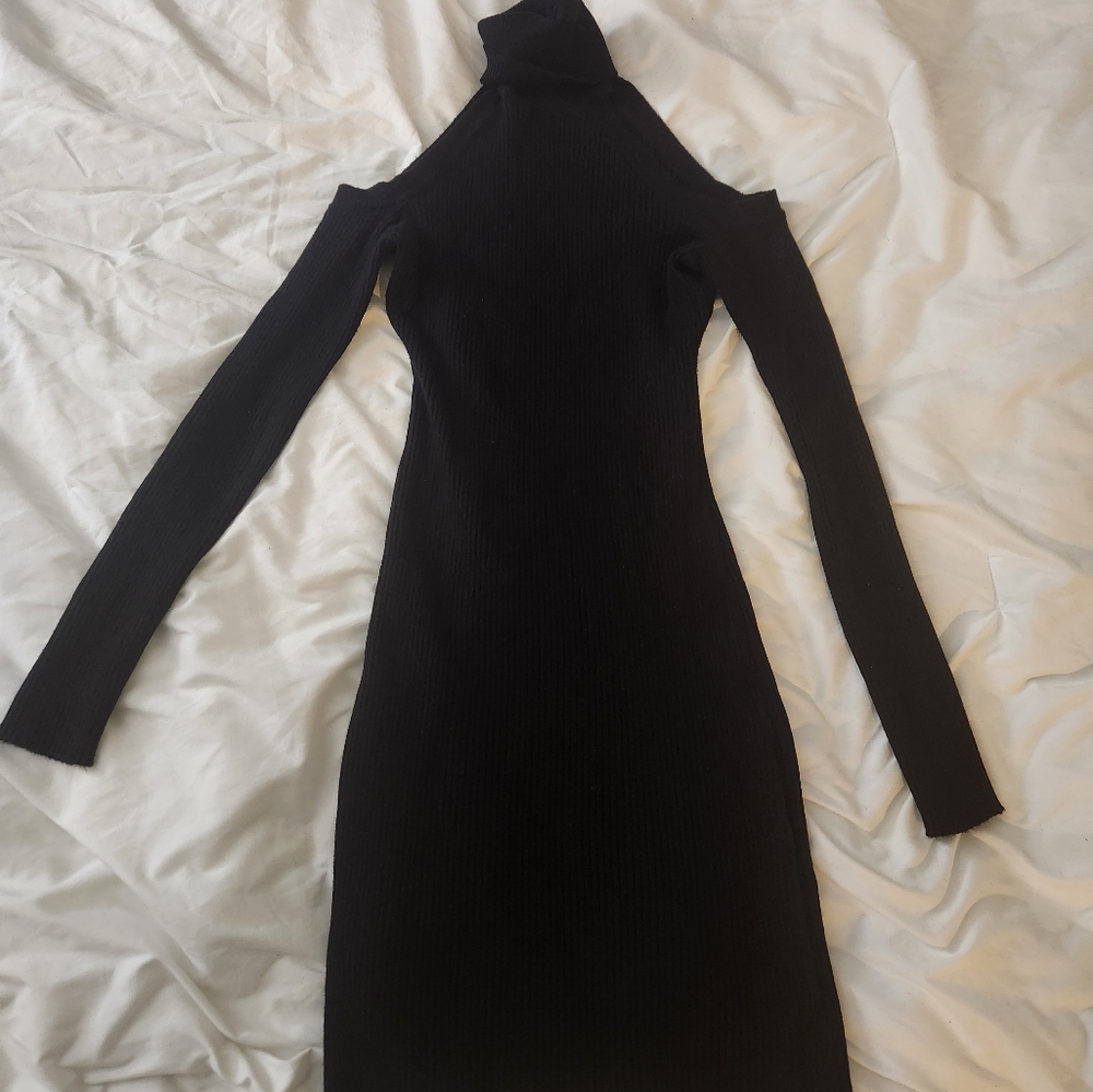 Fashion Nova Black Cold Shoulder Bodycon Dress